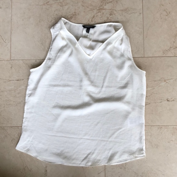 Banana republic sleeveless blouse - Picture 1 of 3